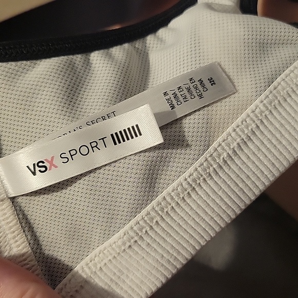 ❤️ VS INCREDIBLE SPORTS BRA 32C - Picture 3 of 4